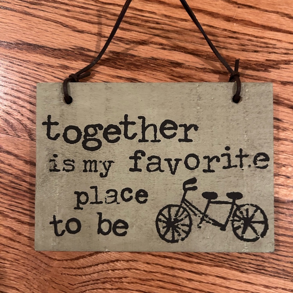 Decorative Hanging Sign with Bicycle Design